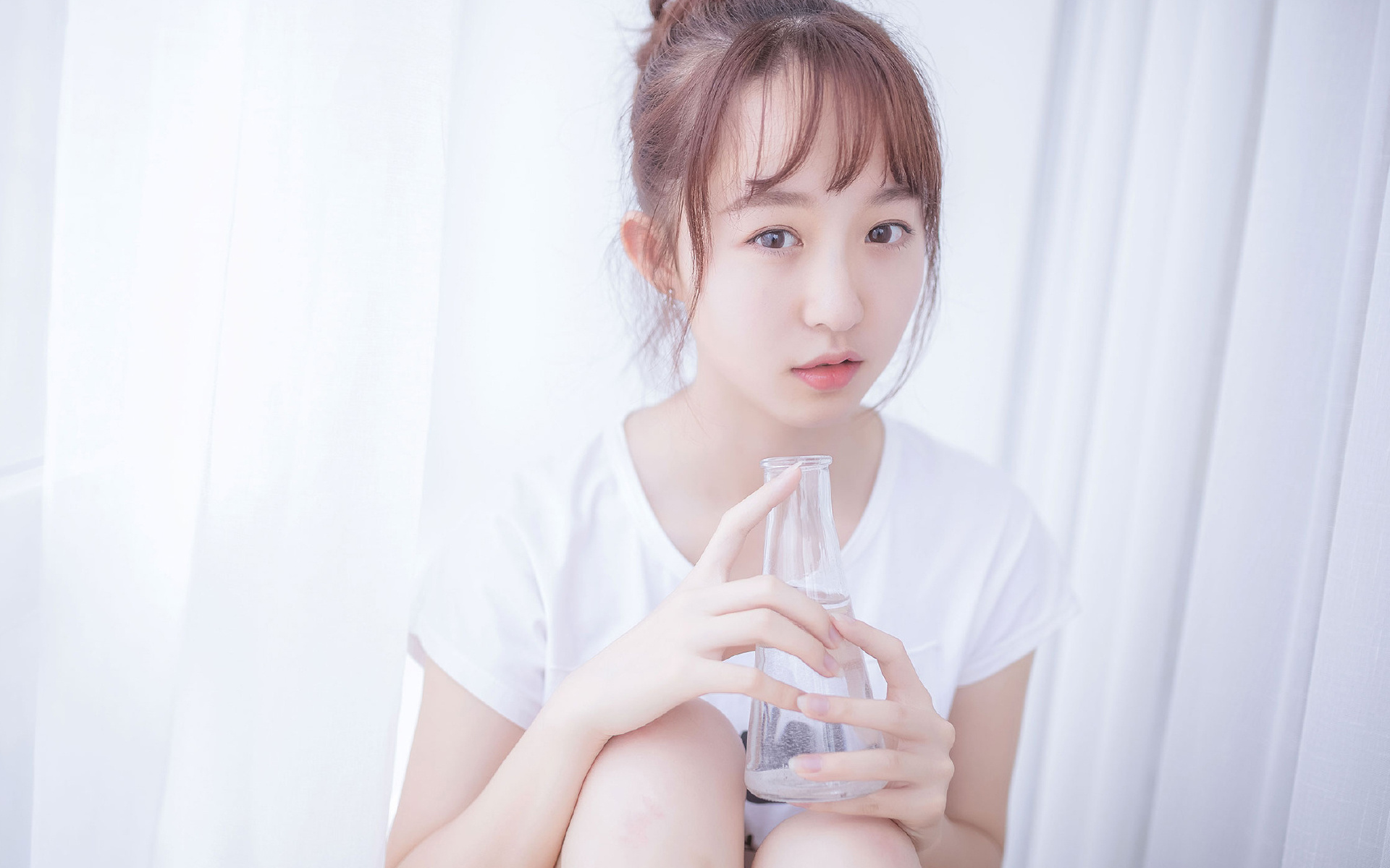 越来越多的校园足球比赛进入高校校园生活，校园足球现状