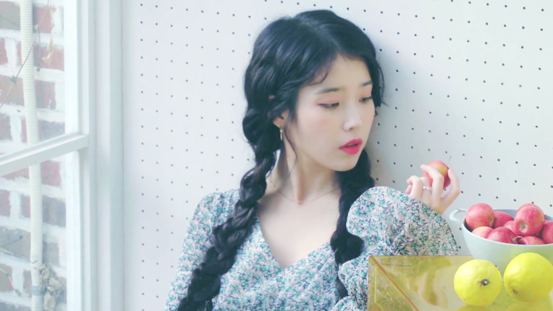 吉尔吉斯斯坦女将自由泳展现速度优势，吉尔吉斯斯坦游泳运动员